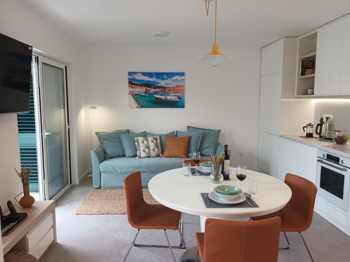 Jesliving Hvar - 2 Bedroom Elegant Apartment With Sea View In Historic Center Of Хвар Екстер'єр фото