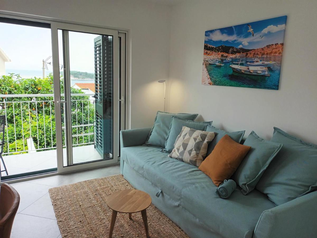 Jesliving Hvar - 2 Bedroom Elegant Apartment With Sea View In Historic Center Of Хвар Екстер'єр фото